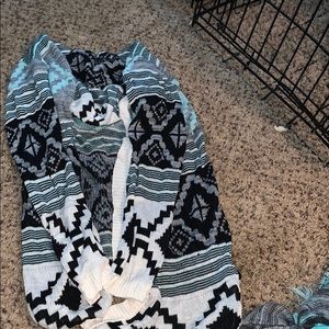 Longer cardigan with hood